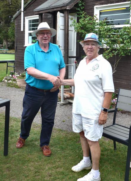 CqE GC Veterans Championship 22nd July: Brooks Vase winner Liz